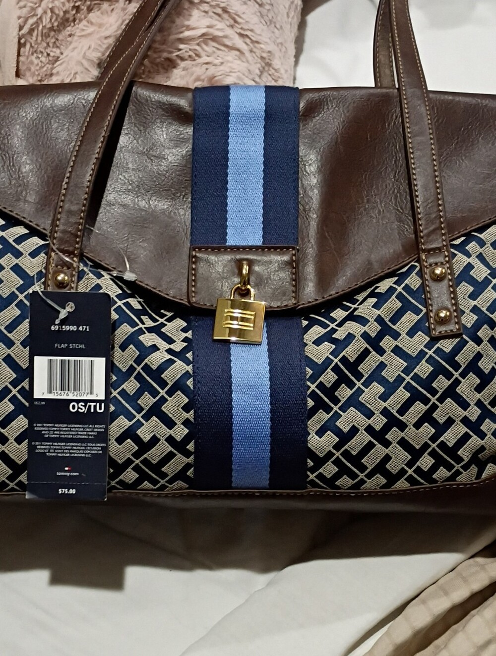 NWT TOMMY BAG